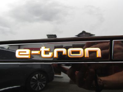 2022 Audi e-tron