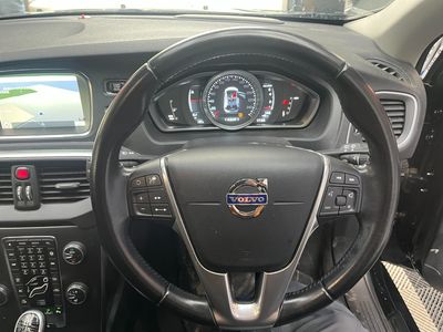2015 Volvo V40