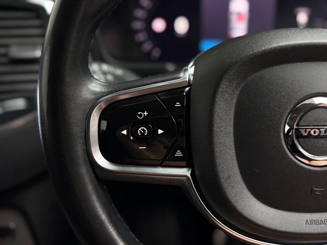 2023 Volvo XC90