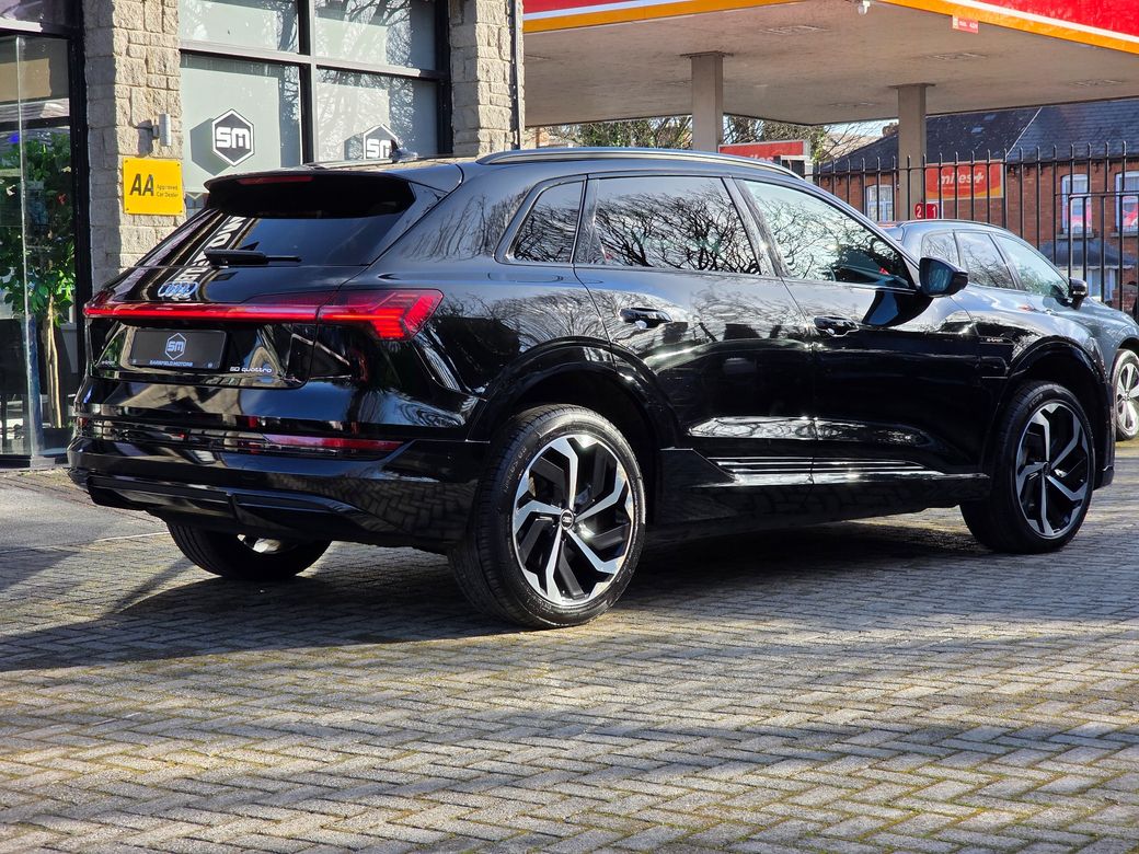 2022 Audi e-tron