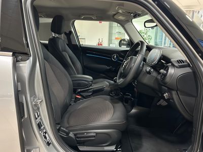 2024 Mini Hatch