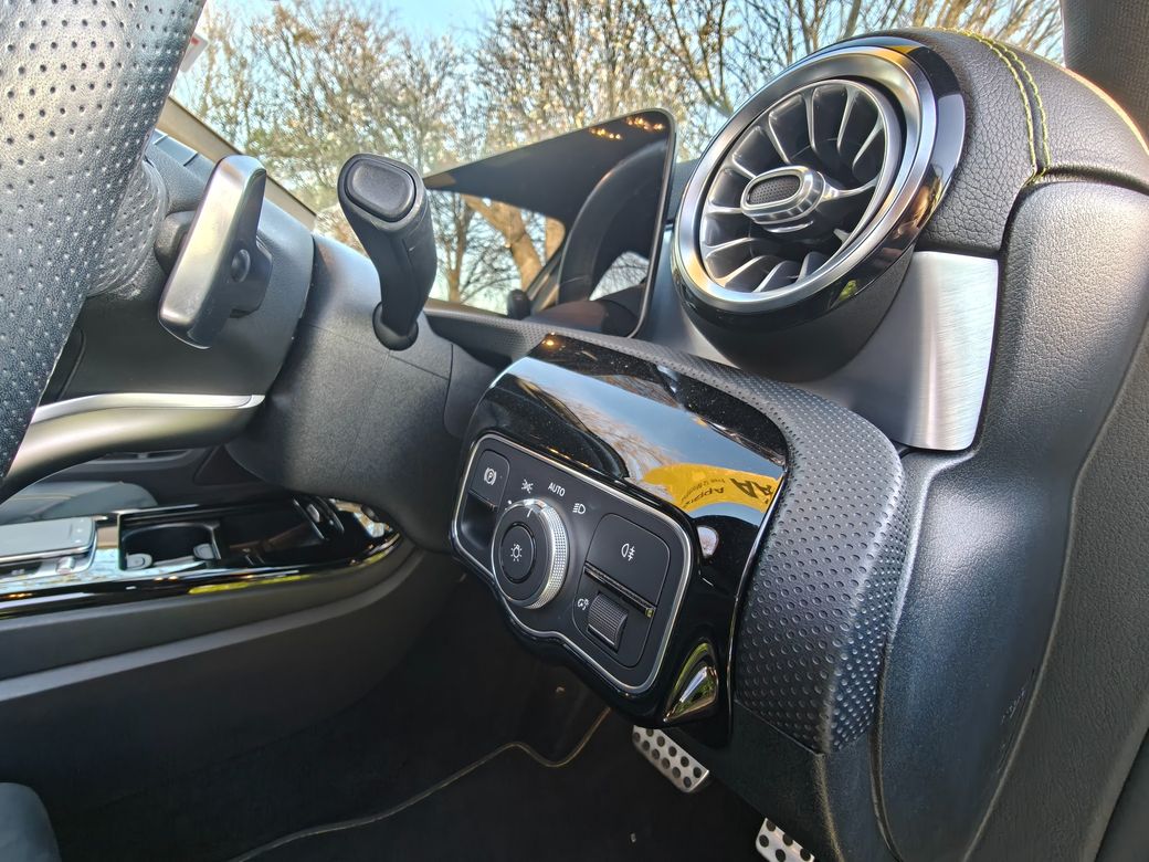 2018 Mercedes-Benz A 180