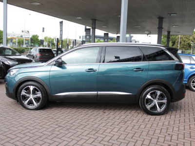 2021 Peugeot 5008