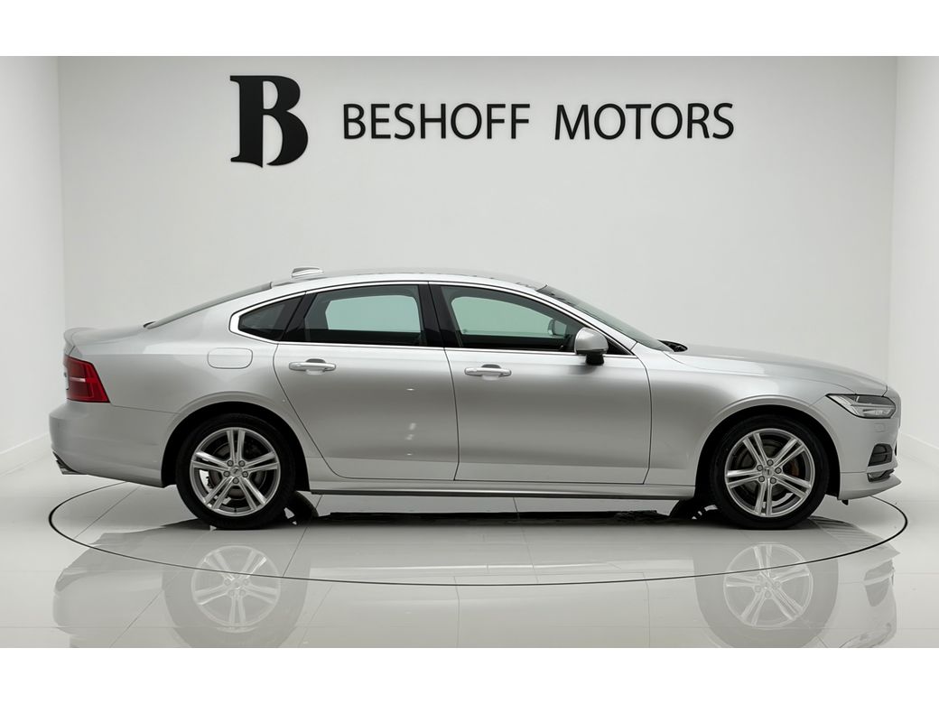 2021 Volvo S90