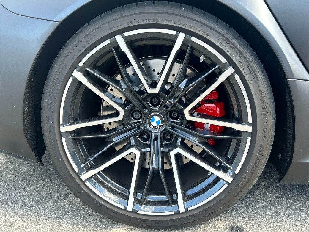 2025 BMW M5