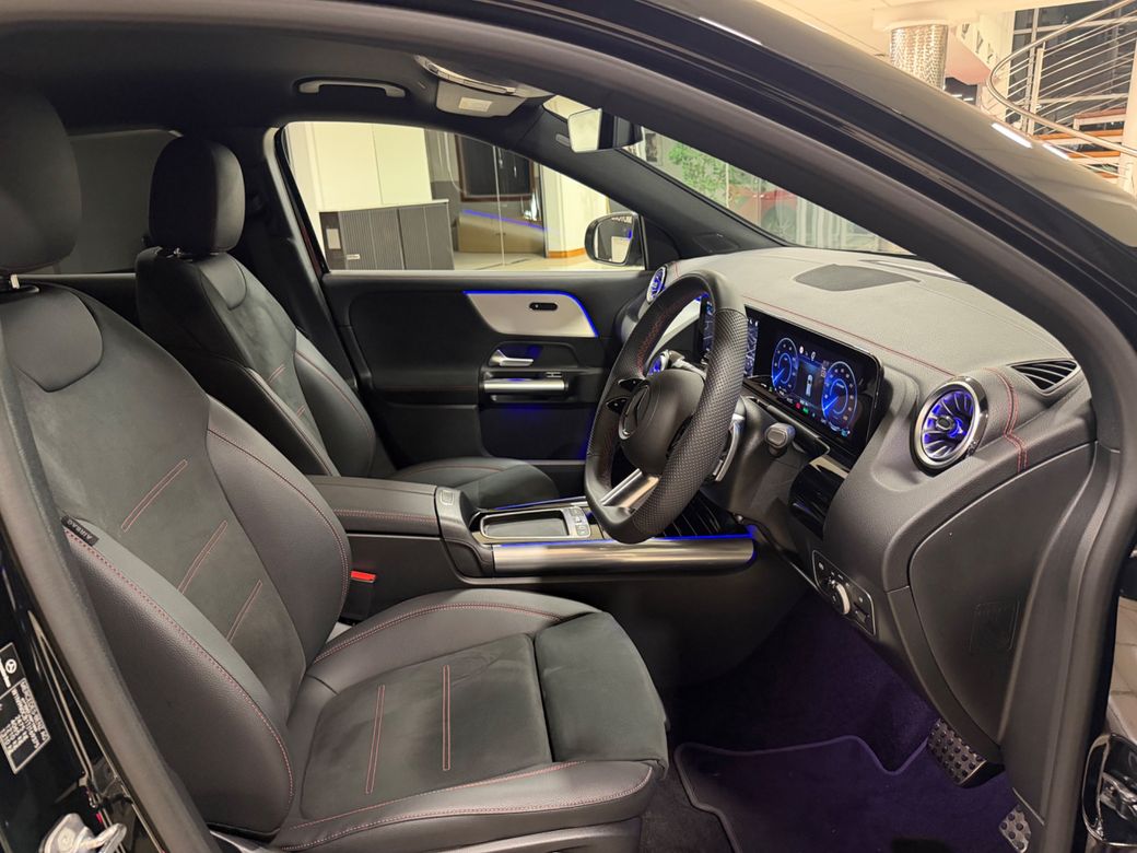 2025 Mercedes-Benz EQA