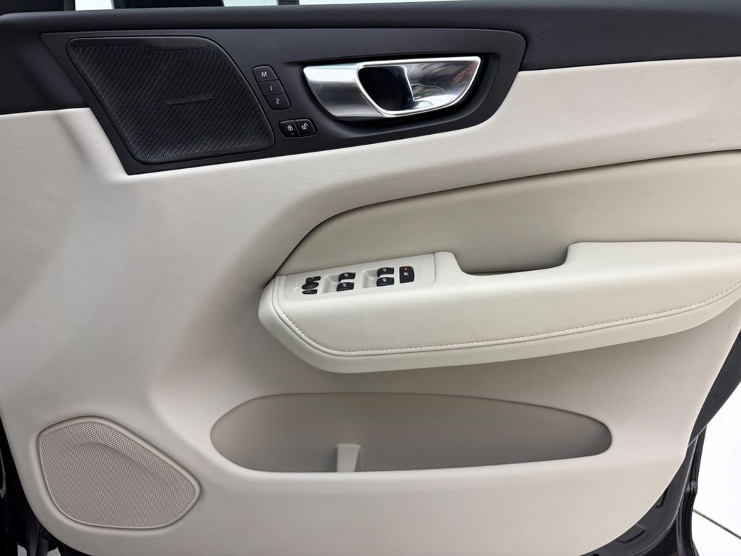 2022 Volvo XC60