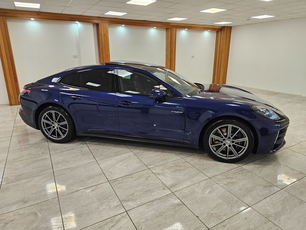 2025 Porsche Panamera