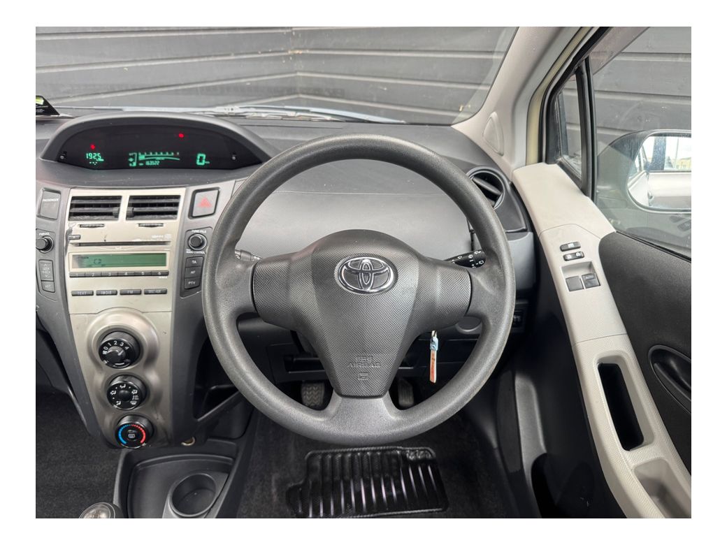 2011 Toyota Yaris