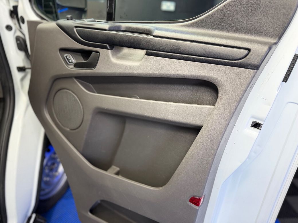 2023 Ford Transit Custom