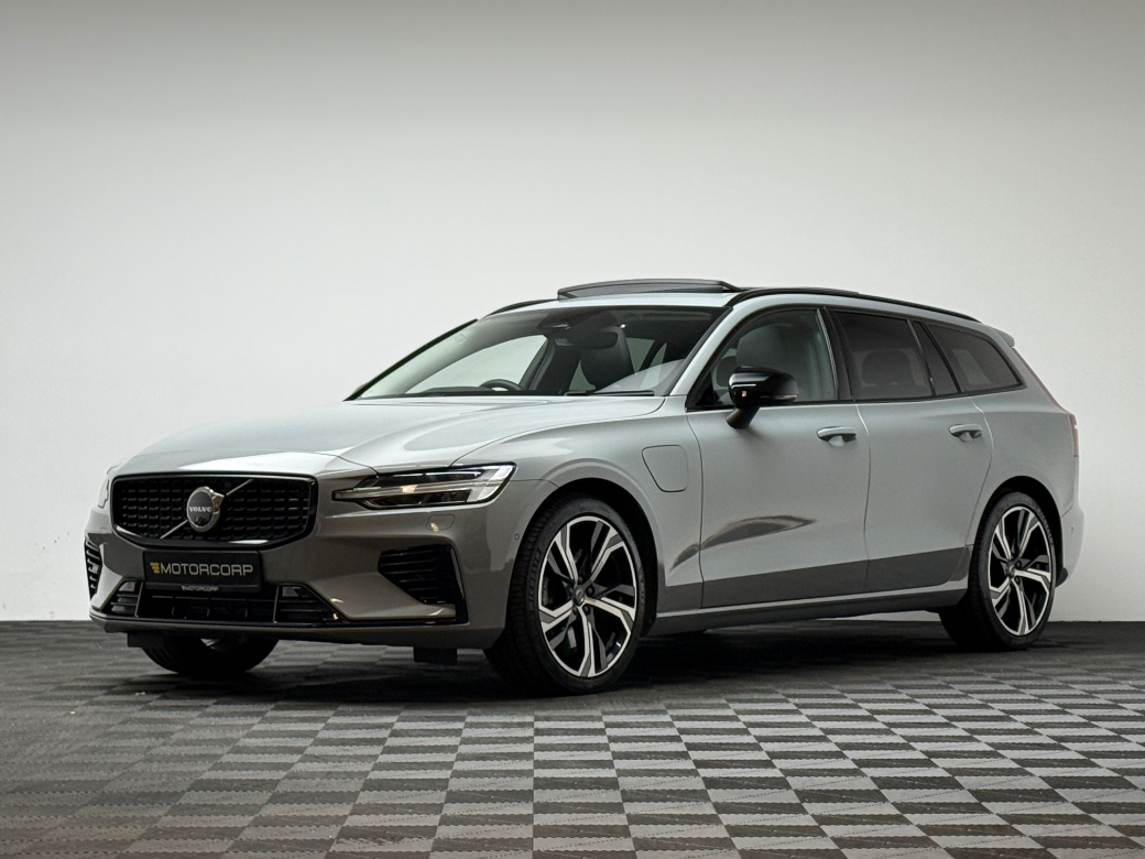 2025 Volvo V60