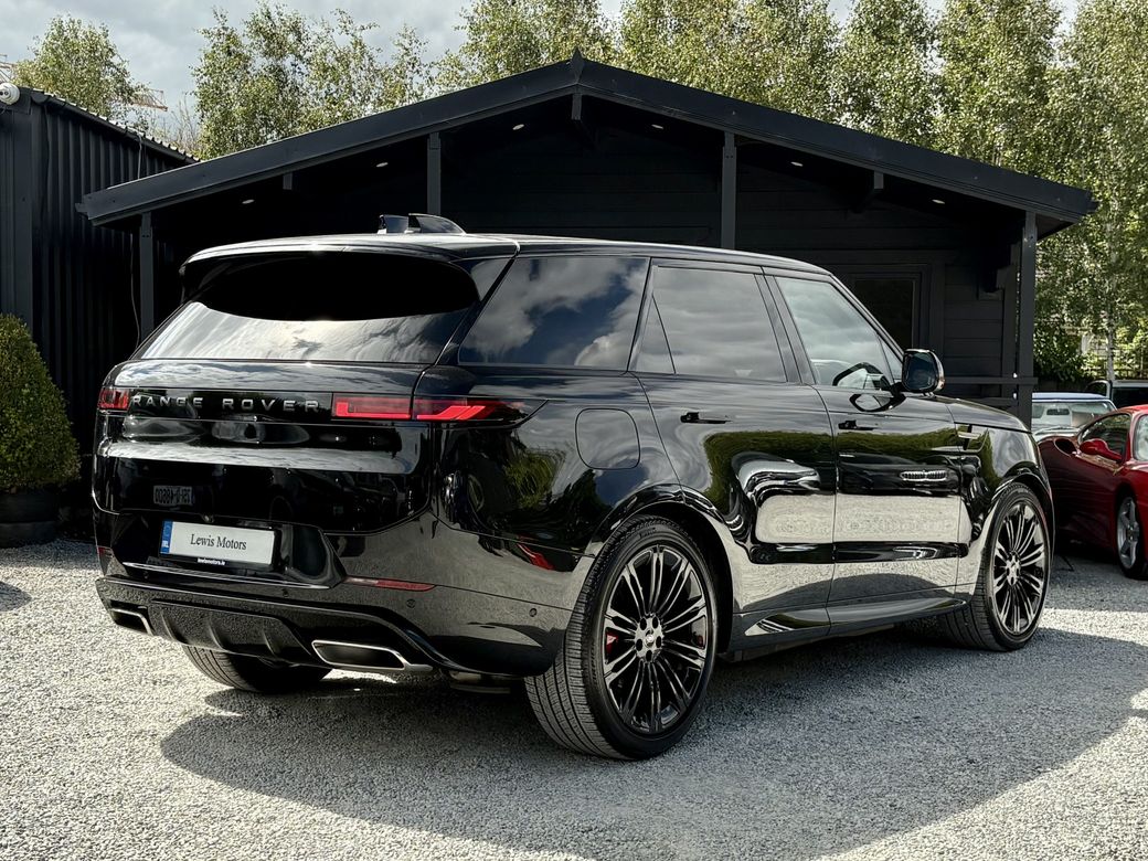 2025 Land Rover Range Rover Sport