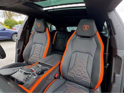 2025 Lamborghini Urus