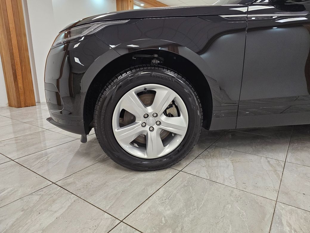 2025 Land Rover Range Rover Velar