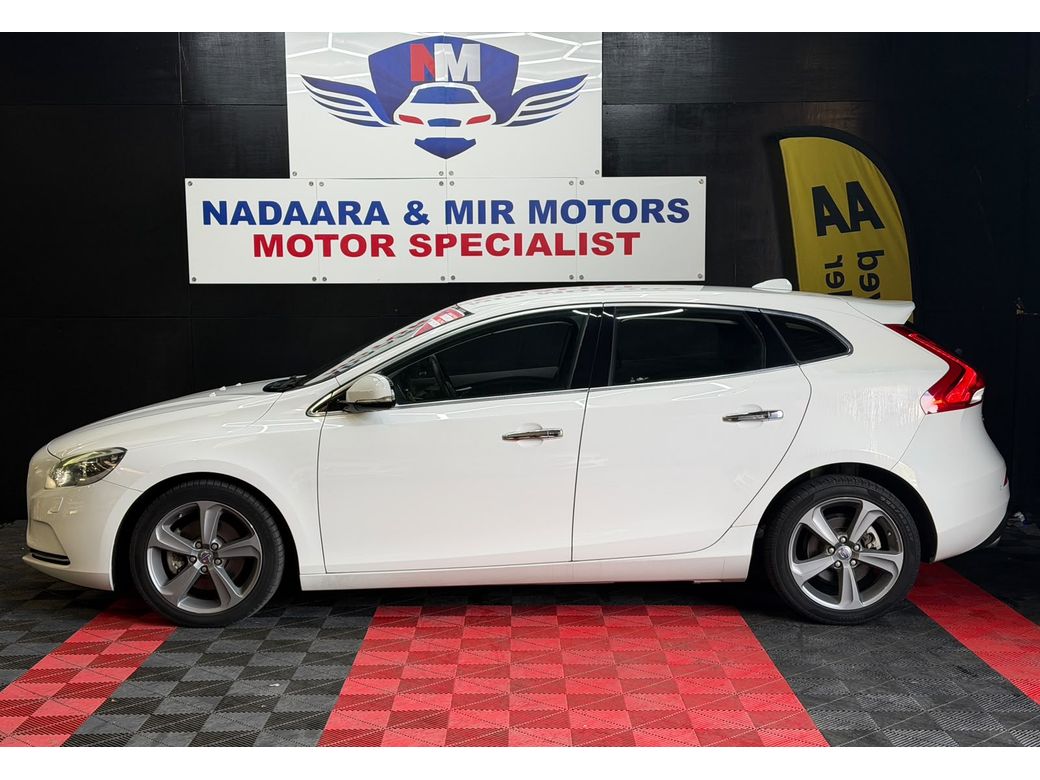 2015 Volvo V40