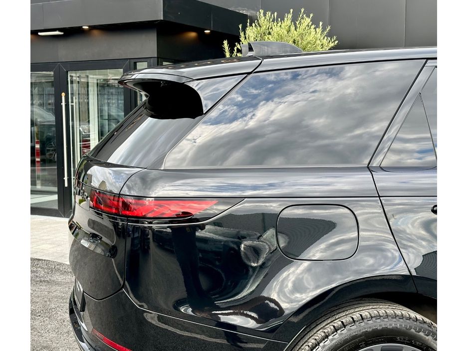 2025 Land Rover Range Rover Sport