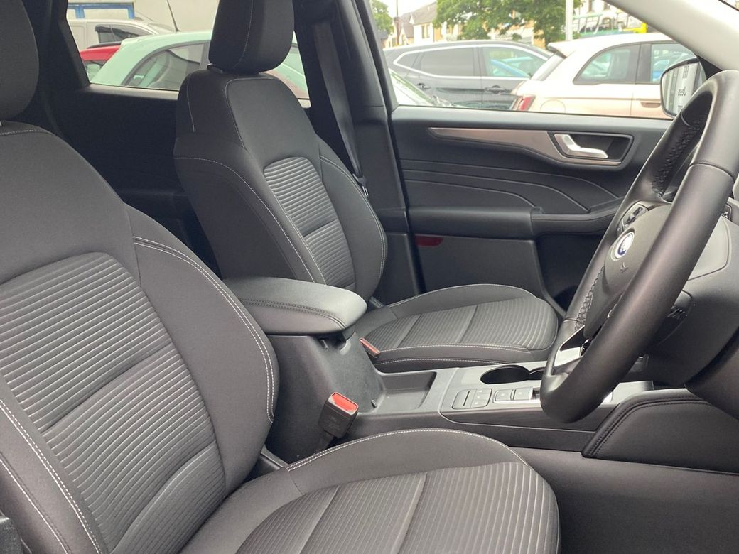 2022 Ford Kuga