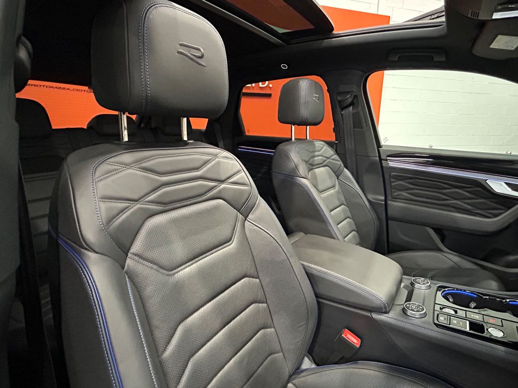 2025 Volkswagen Touareg