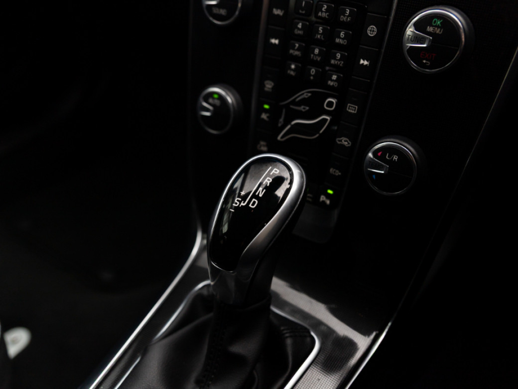2018 Volvo V40