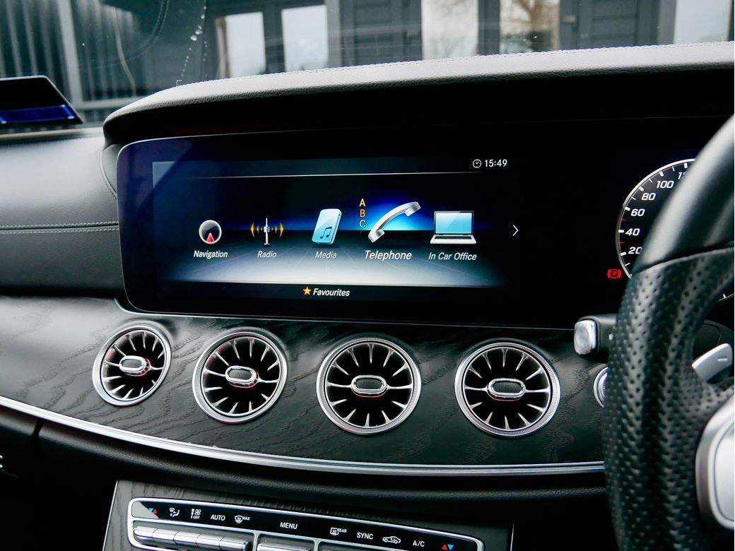 2019 Mercedes-Benz E 300