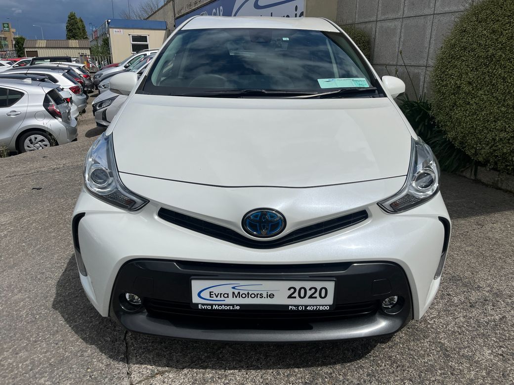 2020 Toyota Prius Alpha
