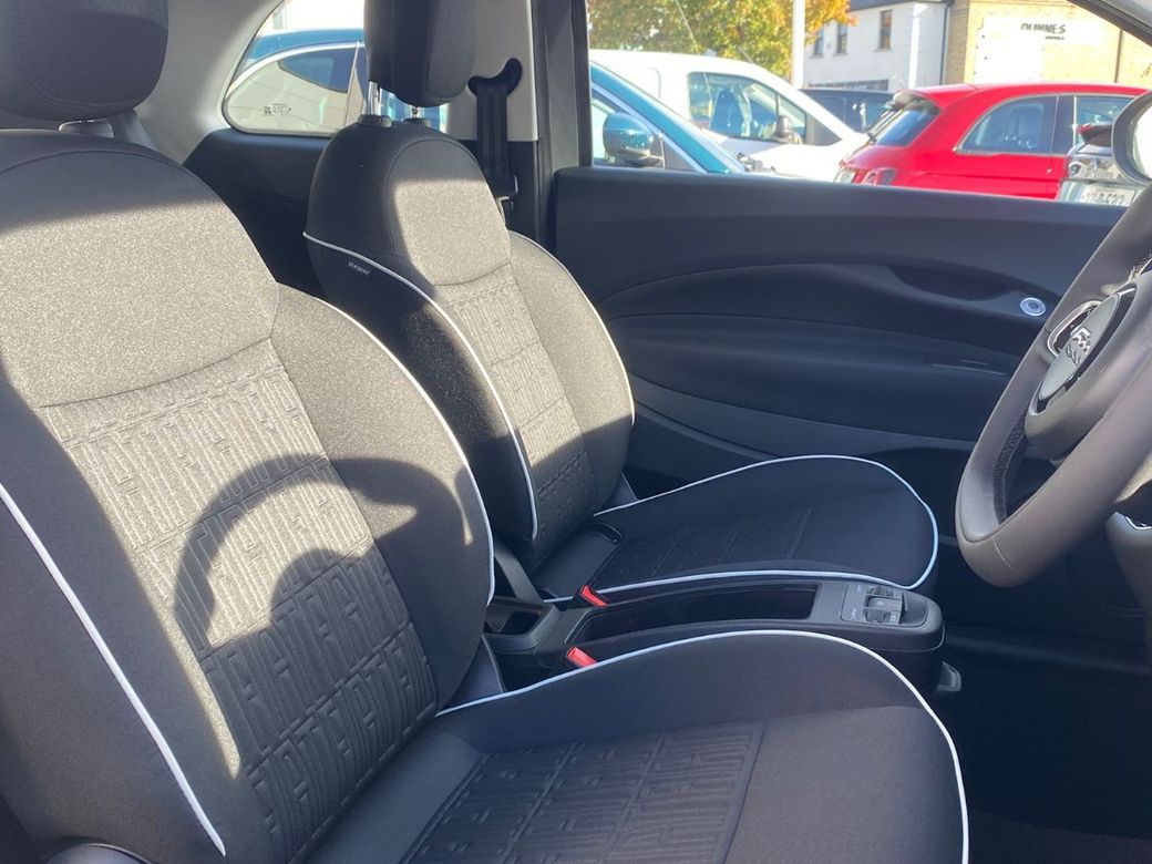 2025 Fiat 500e