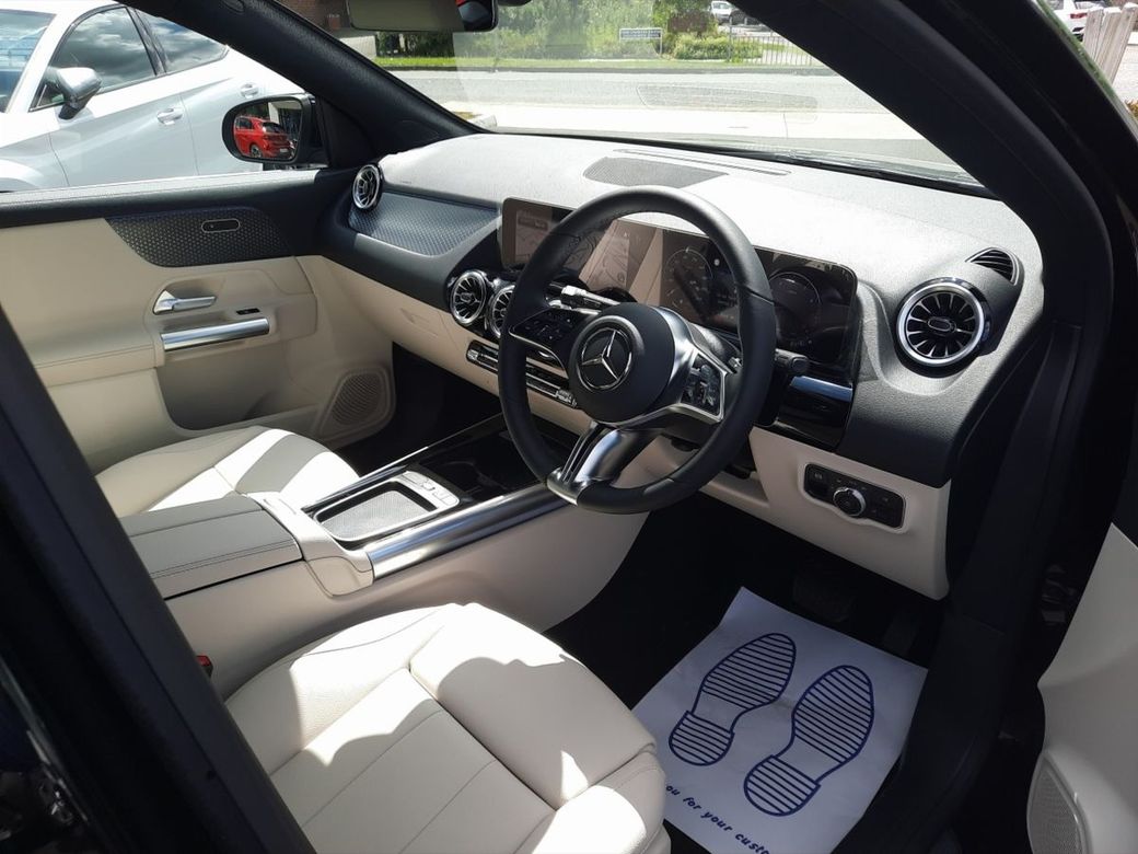 2025 Mercedes-Benz GLA Class