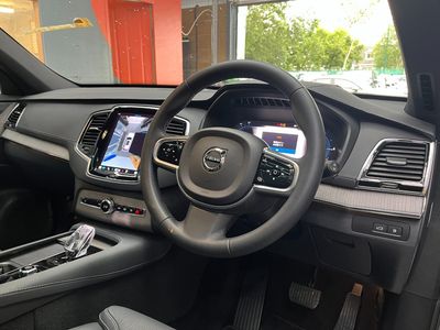 2023 Volvo XC90
