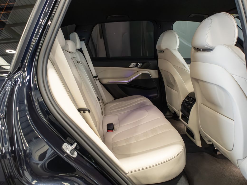 2022 BMW X5