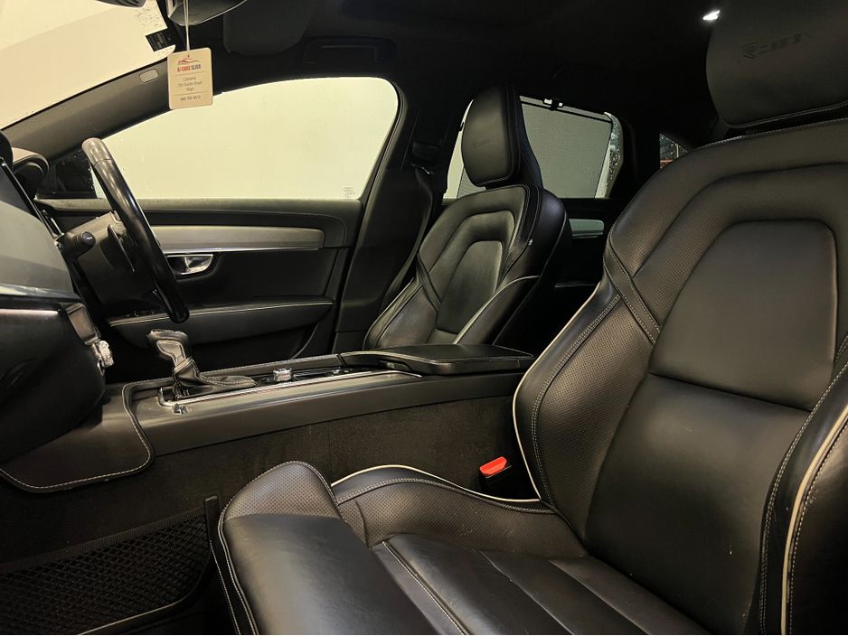 2020 Volvo S90