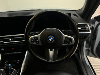2022 BMW i4