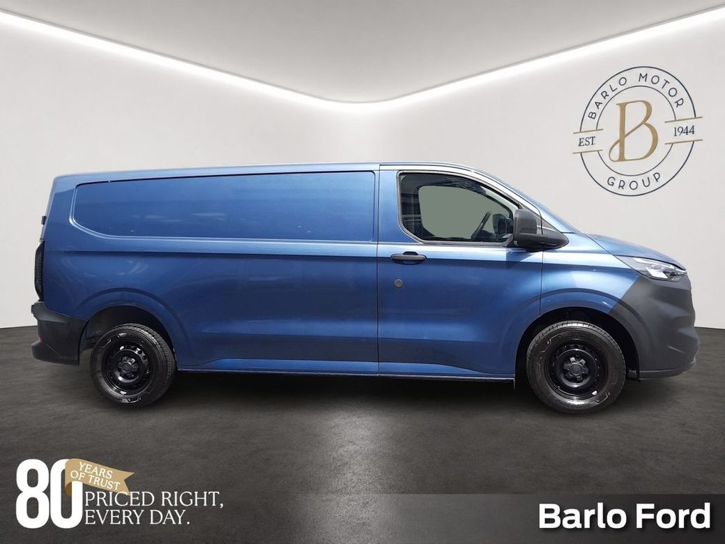 2025 Ford Transit Custom