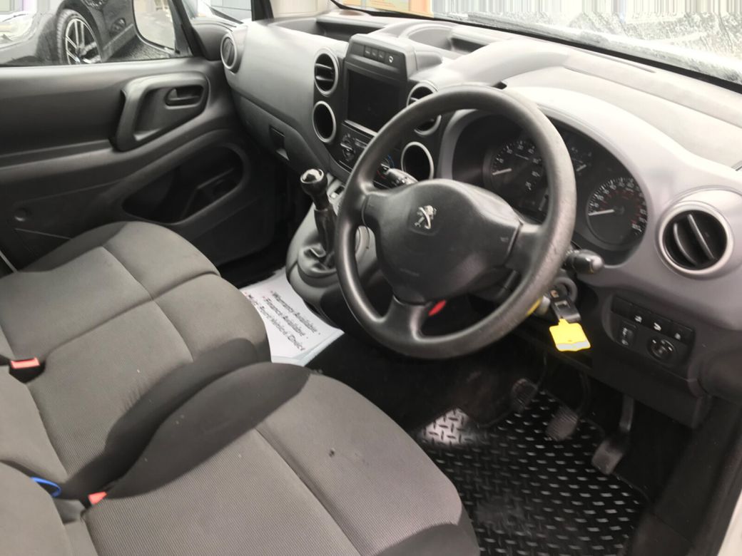 2017 Peugeot Partner