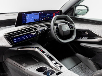 2027 Peugeot 5008