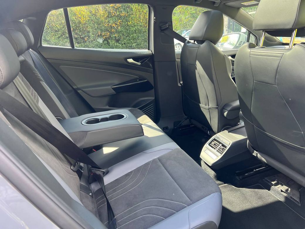 2023 Volkswagen ID.5