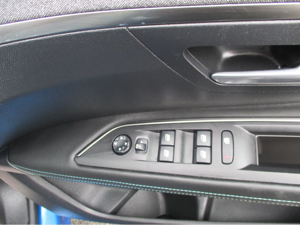 2021 Peugeot 3008