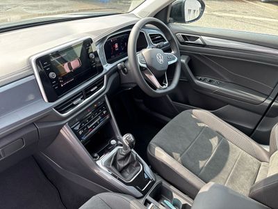 2025 Volkswagen T-Roc