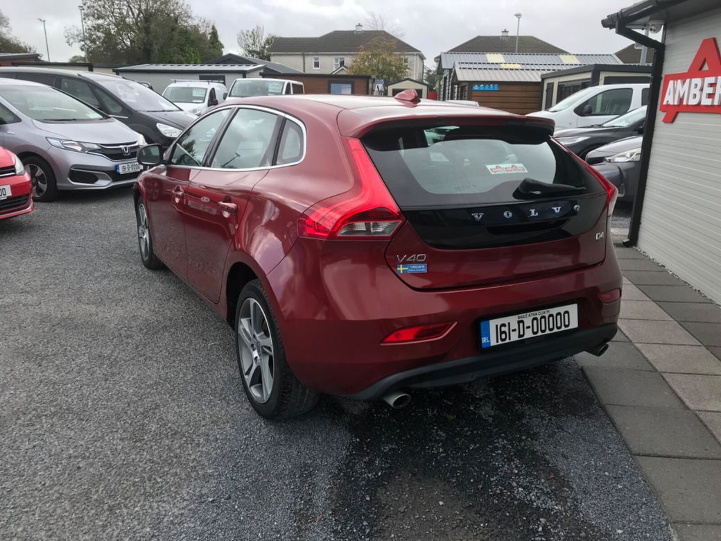 2016 Volvo V40