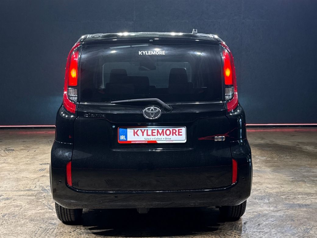 2023 Toyota Sienta