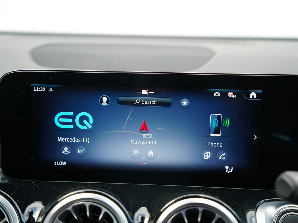 2025 Mercedes-Benz EQB
