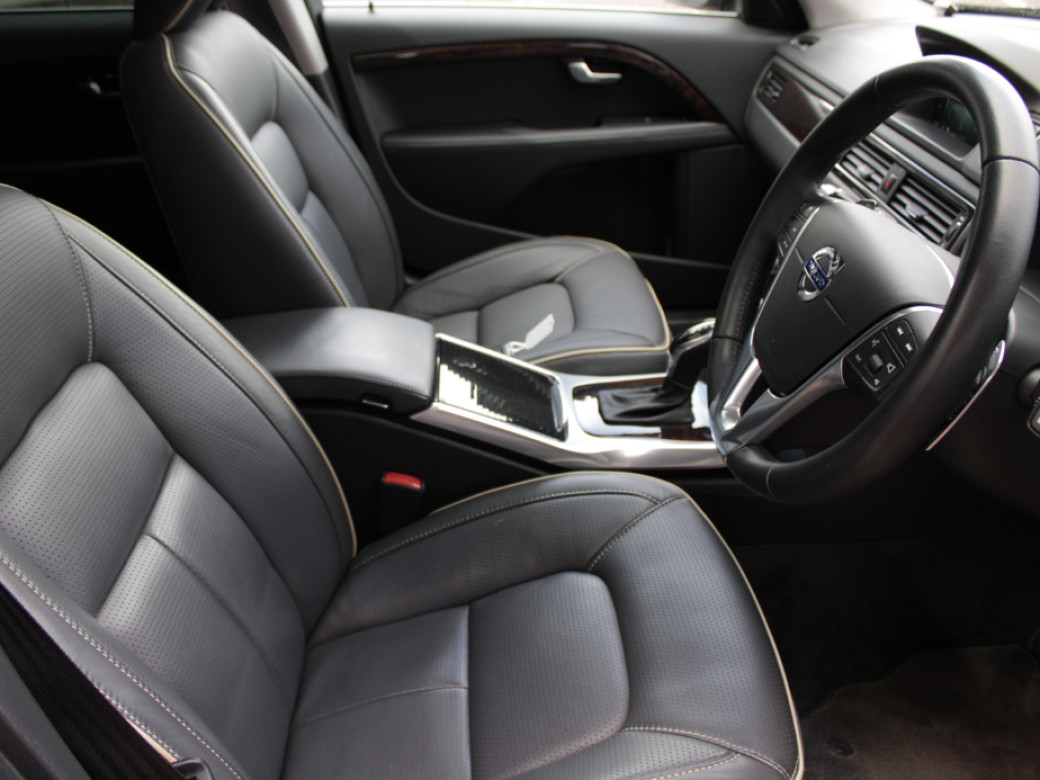 2016 Volvo V70
