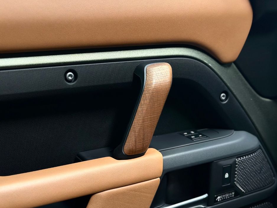 2023 Land Rover Defender