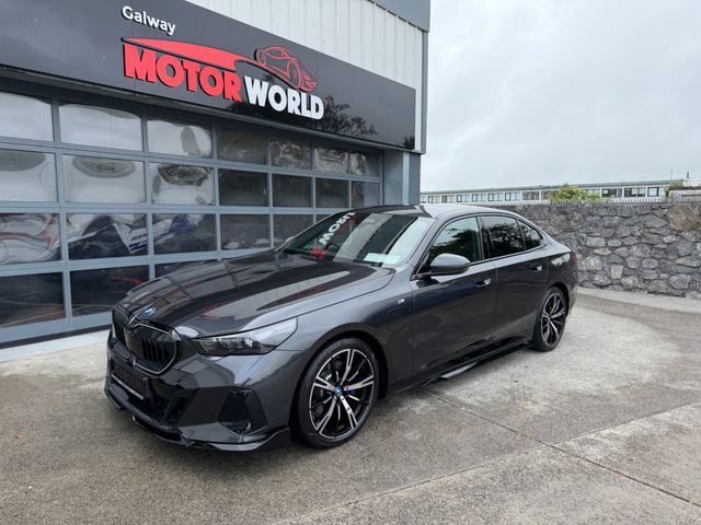 vehicle for sale from Motor World