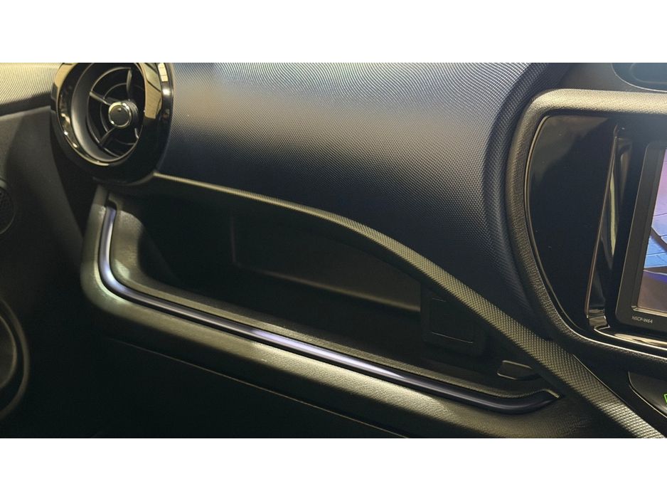 2016 Toyota Aqua