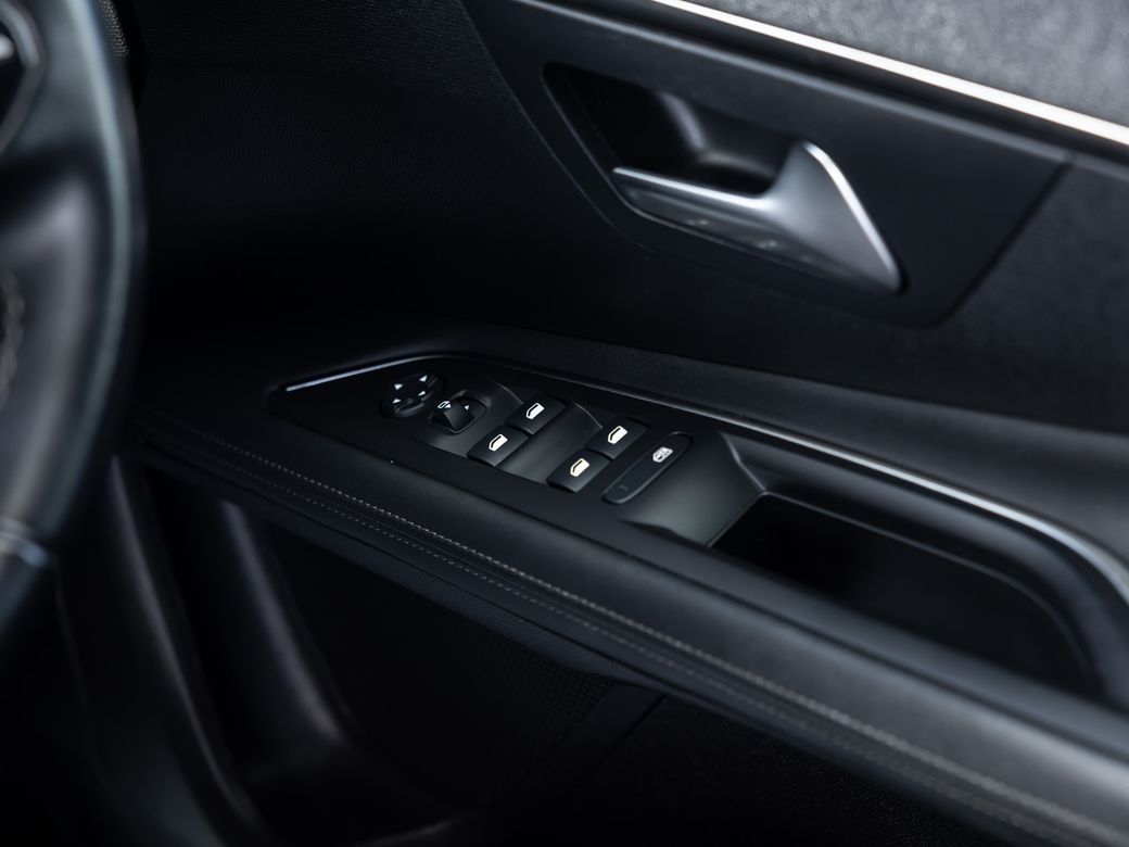 2020 Peugeot 3008