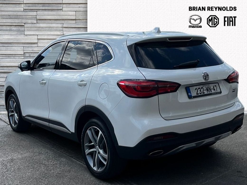 2023 MG HS