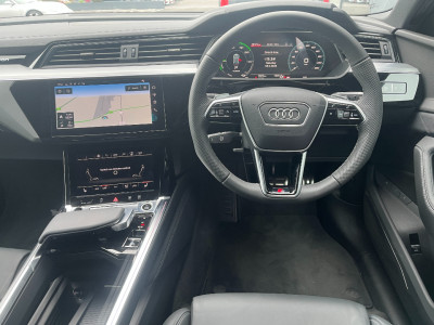 2024 Audi Q8