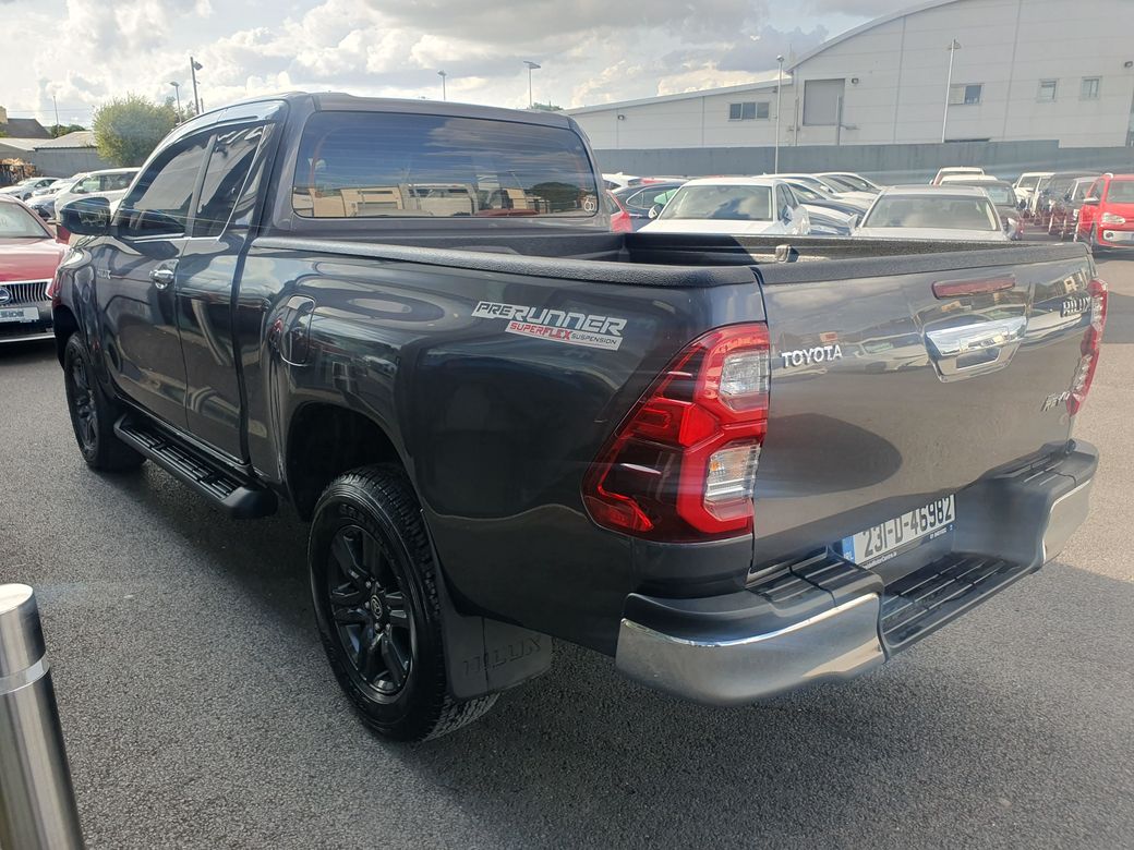 2023 Toyota Hilux