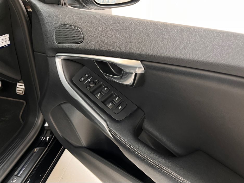 2016 Volvo V40