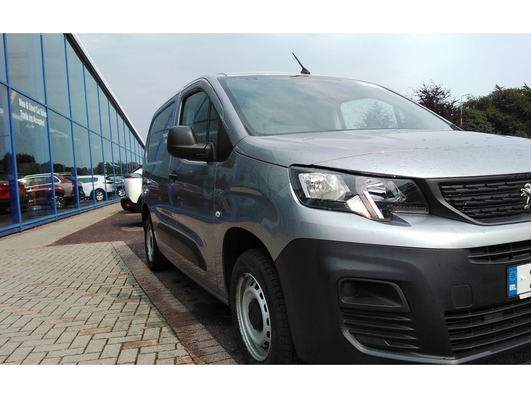 2021 Peugeot Partner